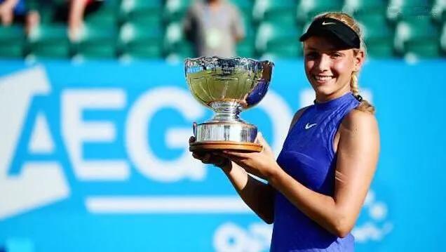  万卓索娃黑马之路不止，迈阿密站连克强手