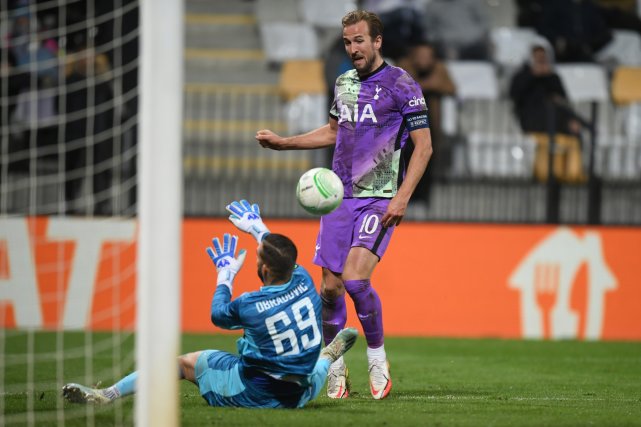  佩古拉化解赛点危机，逆风翻盘晋级十六强