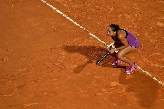  万卓索娃顽强救盘点拖入长盘决胜负