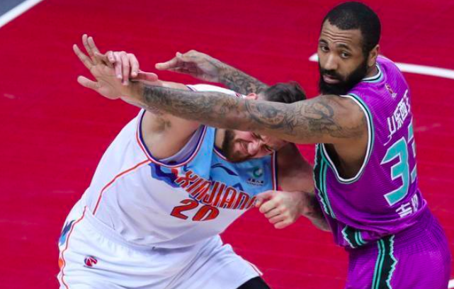 高中篮球联赛半决赛,北京四中险胜上海中学