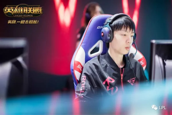  LPL夏季赛总决赛火热开战，冠军归属悬念迭起  